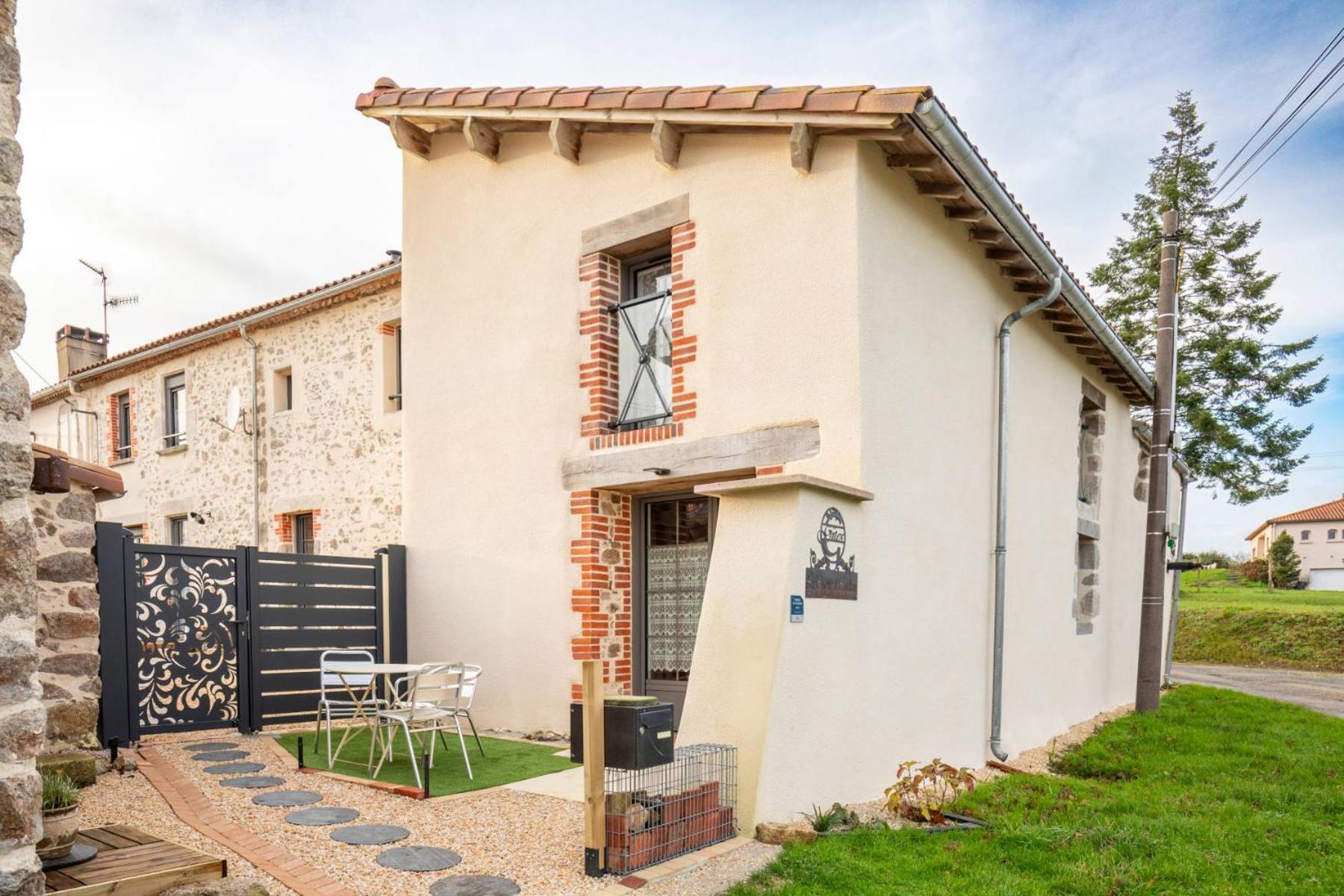 Charmant gîte à la campagne, proche du Puy du Fou, Les Charmes de Castellariis Pouzauges Exterior foto