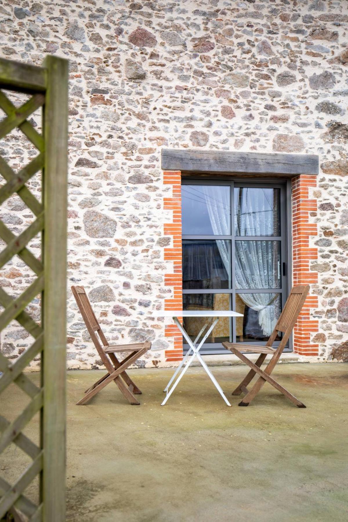 Charmant gîte à la campagne, proche du Puy du Fou, Les Charmes de Castellariis Pouzauges Exterior foto